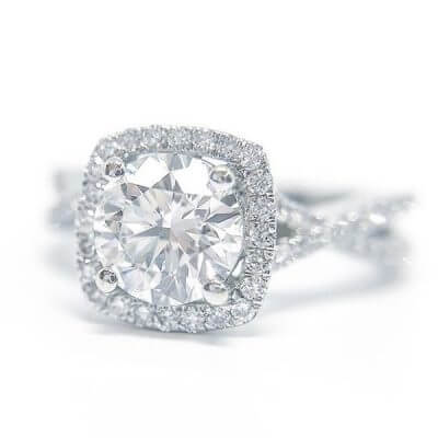 Round Brilliant Cut Halo Style Diamond Engagement Ring Round Brilliant Cut Halo Style Diamond Engagement Ring
