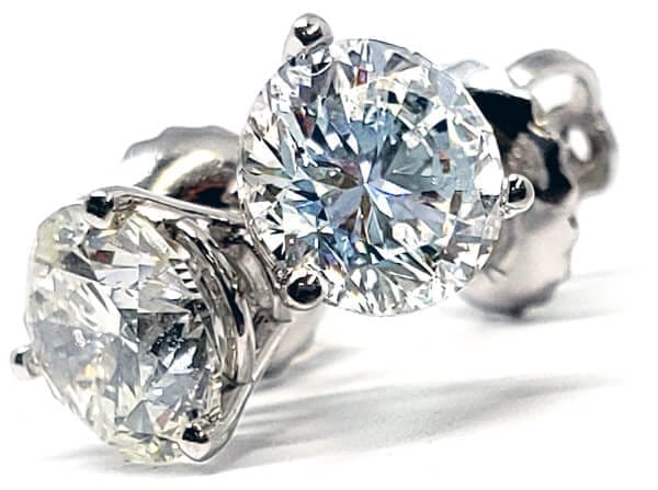 Diamond Earrings Mobile Image Diamond Earrings Mobile Image