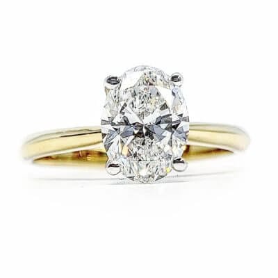 Oval Solitaire Engagement Rings